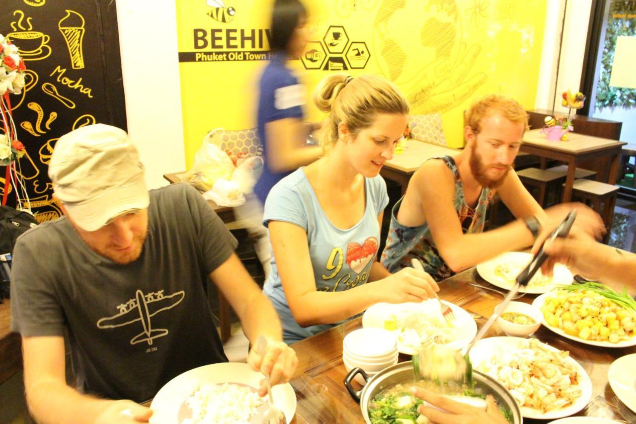 Beehive Phuket Old Town Hostel Екстериор снимка